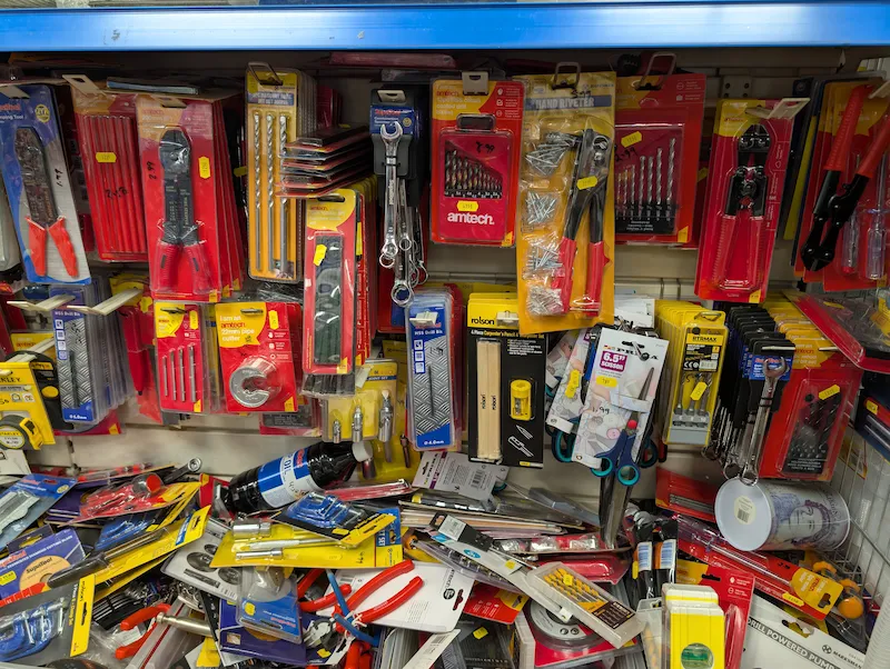 Hardware hooks, fixings and picture hanging kits